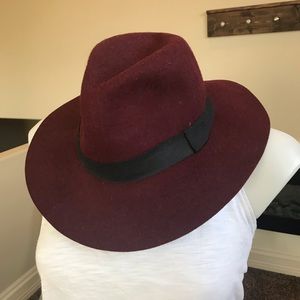 Wide brim Felt Hat